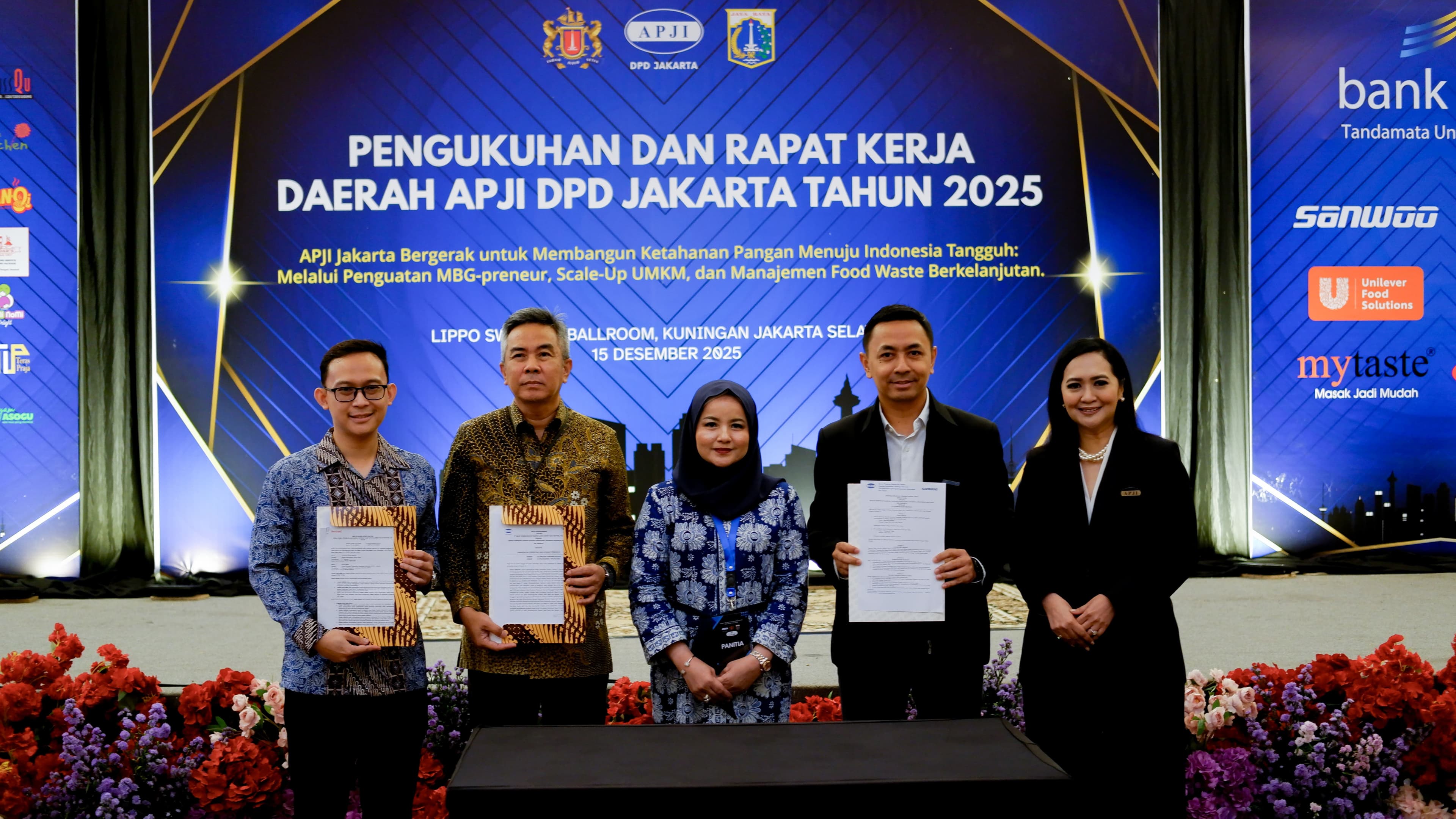 Sanwoo Gas Rice Steamer sebagai peralatan dapur massal profesional pendukung Program Makan Bergizi Gratis